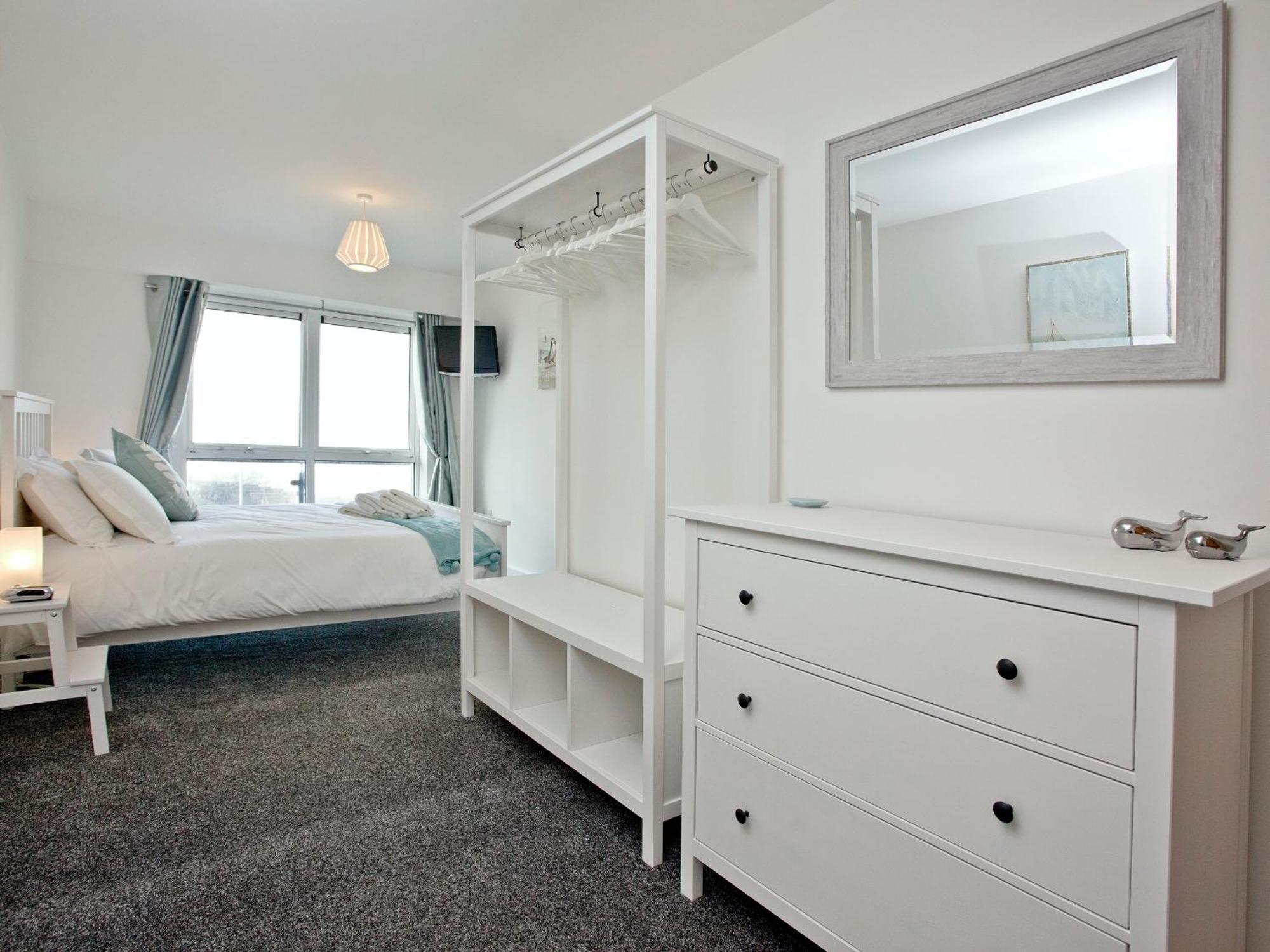 Fistral Escape Apartment ครานท็อค ภายนอก รูปภาพ