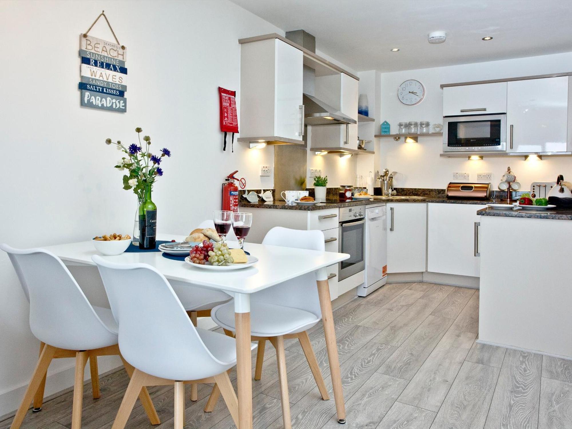 Fistral Escape Apartment ครานท็อค ภายนอก รูปภาพ