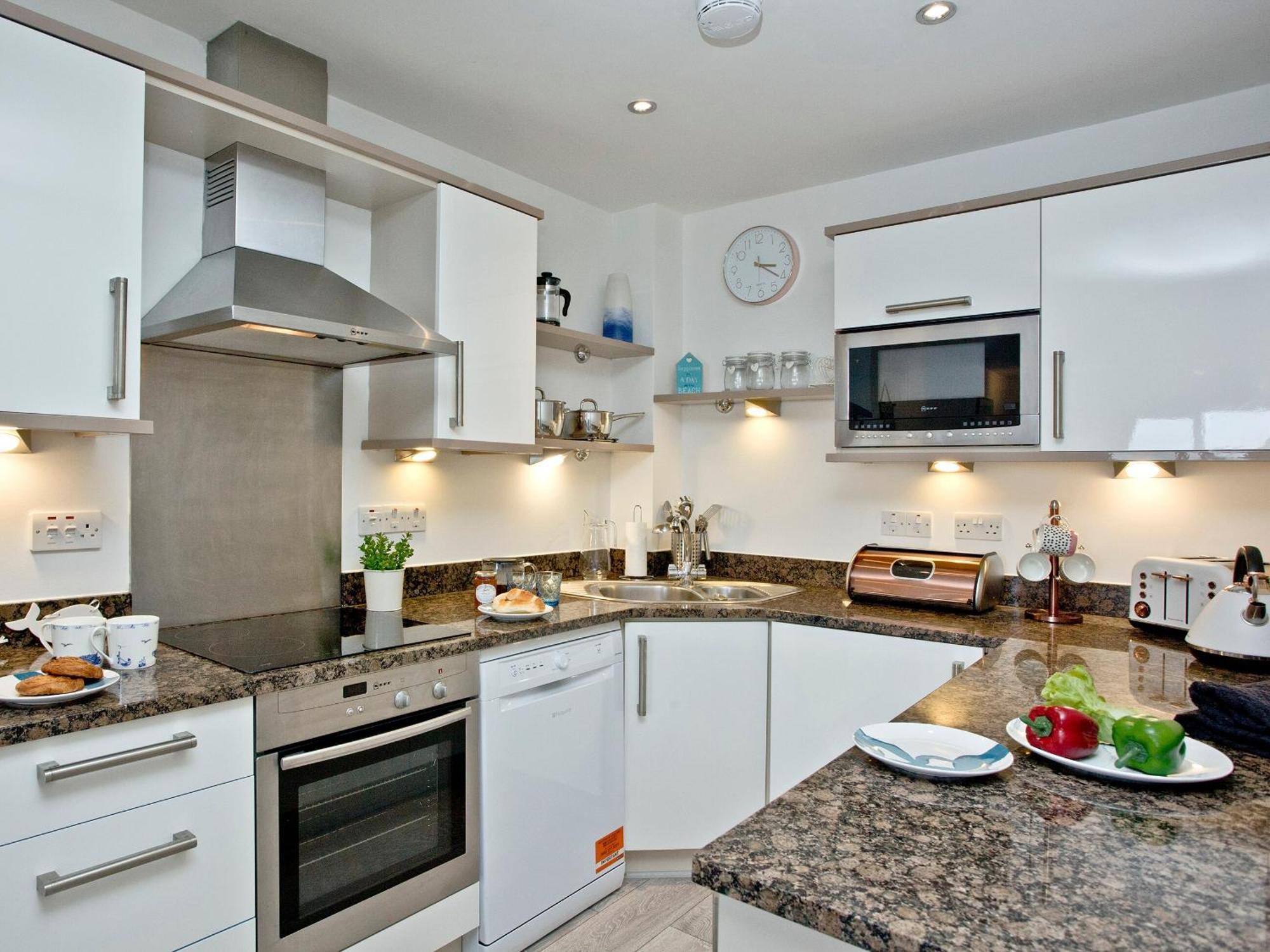 Fistral Escape Apartment ครานท็อค ภายนอก รูปภาพ
